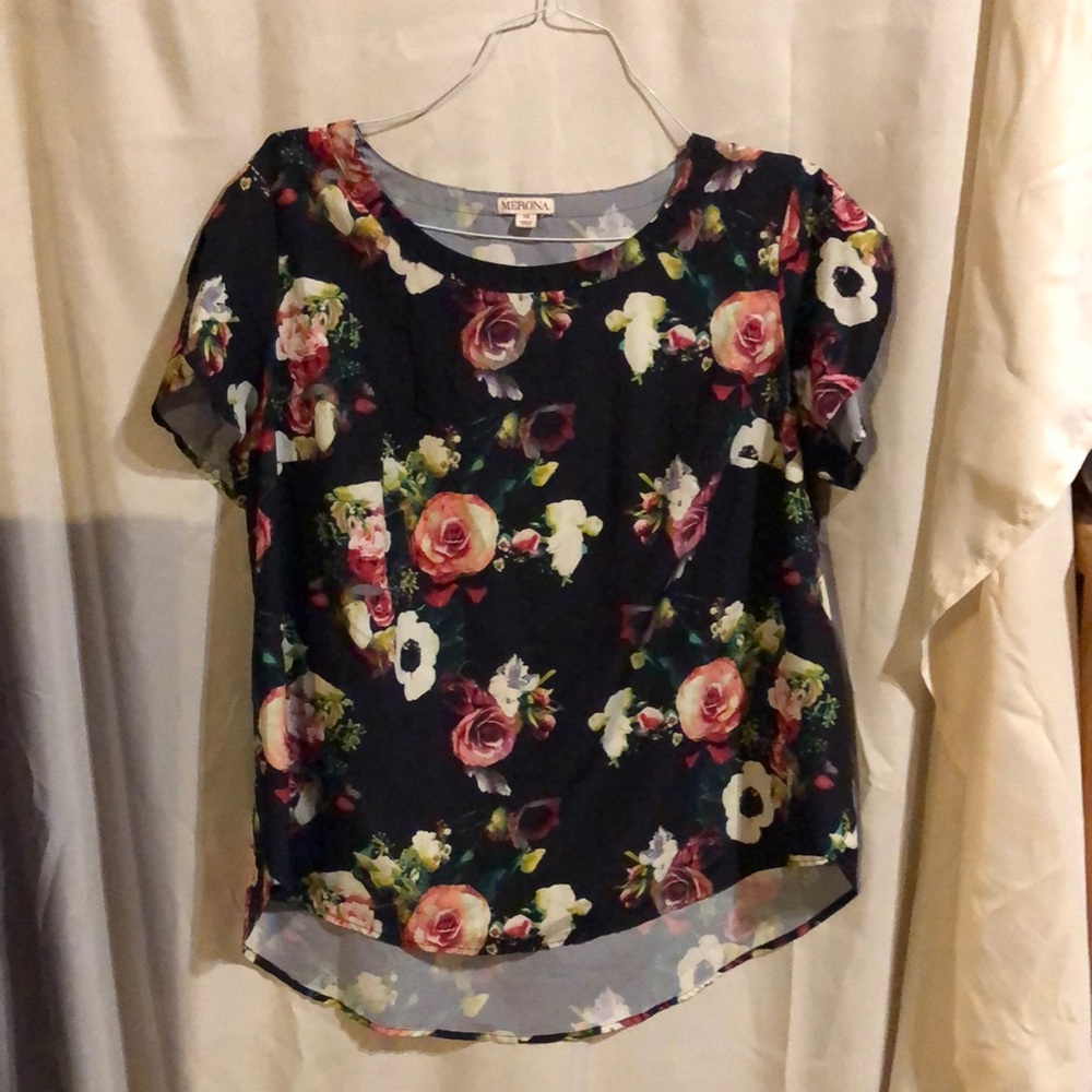 Hi lo floral tunic with tulip sleeves